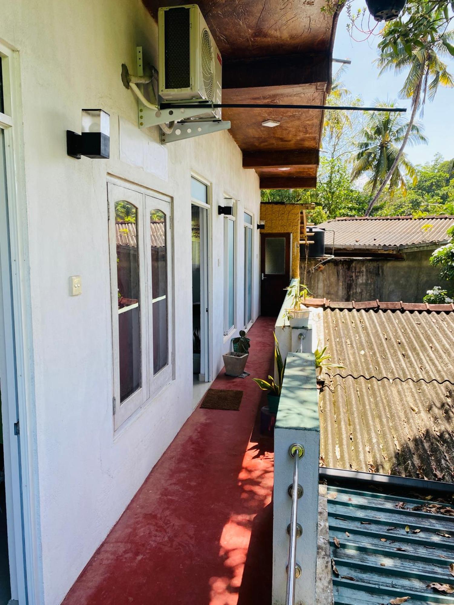 Little Mount Guest House Mirissa Exterior foto