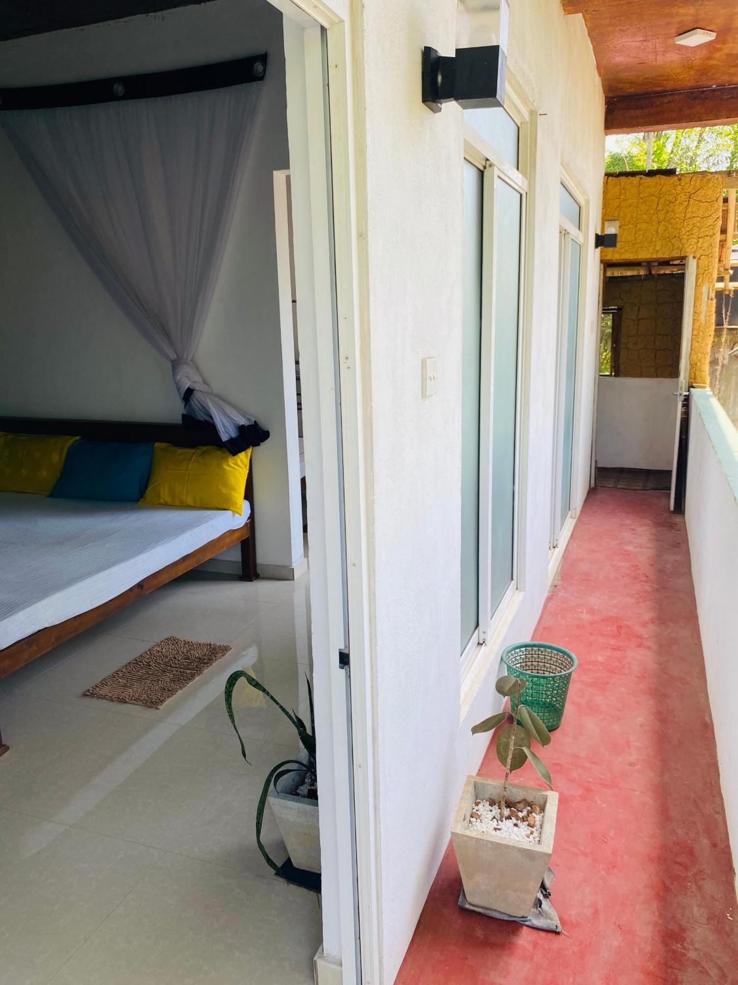 Little Mount Guest House Mirissa Exterior foto